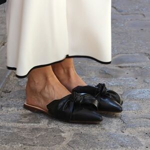 Zara Black Leather Bow Mules slides minimalist classic luxury sz 6